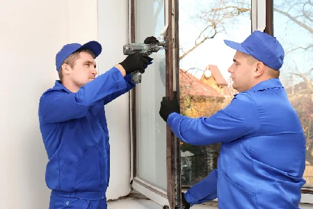 Residential Broken Glass Repair Solutions in Pinewood, FL