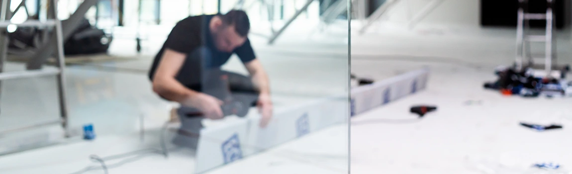 Emergency Commercial Glass Repair in Pinewood, FL