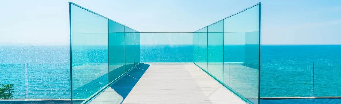 Customized Glass Pool Fence Repair Services in Pinewood, FL